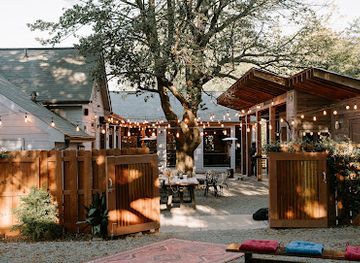 north-carolina/charlotte-area/restaurant/the-goodyear-house