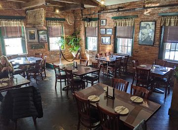 connecticut/ski-sundown/restaurant/parrott-delaney-tavern