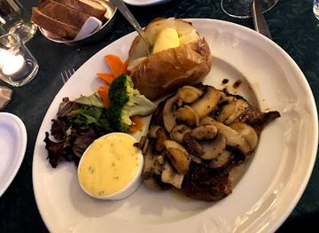 iceland/reykjavik-capital-area/restaurant/three-coats