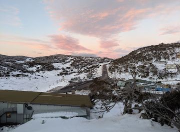 australia/snowy-mountains/restaurant/snow-gums-restaurant