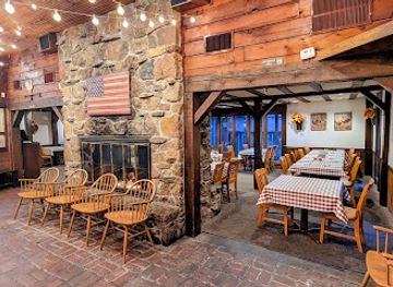 kansas/red-hills/restaurant/stroud-s-restaurant-bar