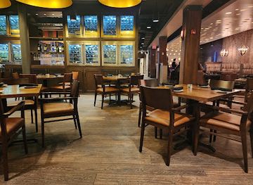 iowa/sioux-city/restaurant/table-32