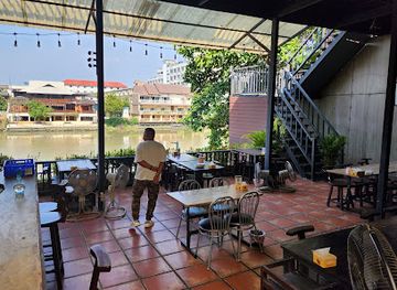 thailand/ayutthaya-province/restaurant/raan-tha-luang-dinner-cruise