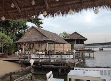 cambodia/kampot/restaurant/naturalbungalows-restaurant-and-bar