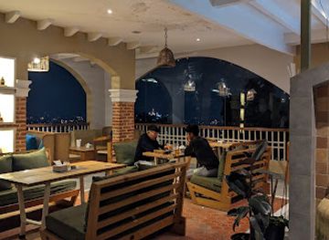 nepal/makalu-base-camp/restaurant/monkey-temple-restro-and-bar