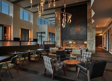 utah/park-city/canyons-village/restaurant/apres-pendry