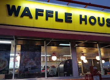 kentucky/bowling-green/restaurant/waffle-house