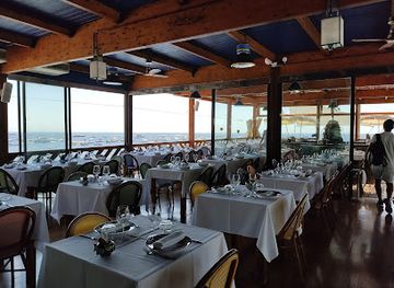 italy/campania/restaurant/lo-scoglio