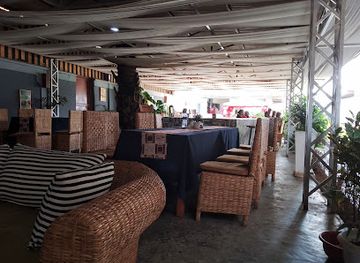 burundi/buyenzi/restaurant/la-pirogue