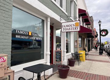north-carolina/mooresville/restaurant/famous-toastery-mooresville-on-main