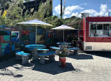 florida/st-augustine-beach/restaurant/nalu-s-tropical-take-out