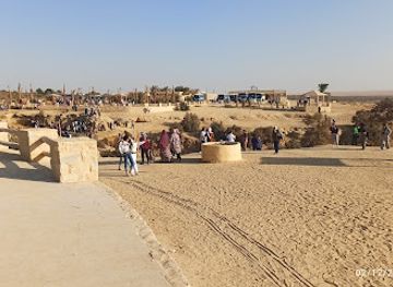 egypt/wadi-el-rayan-national-park/restaurant/wadi-el-rayan-gates