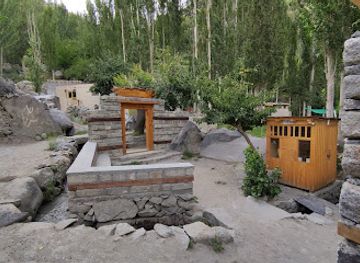 pakistan/phandar-valley/restaurant/dad-ali-garden-view-restaurant