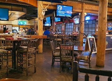 kansas/tallgrass-prairie-national-preserve/restaurant/twin-peaks