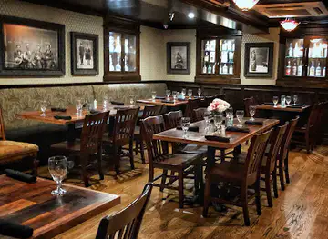 Nola's ...Creole & Cocktails