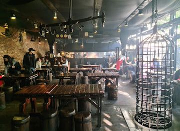 ukraine/lviv/stryiskyi-park/restaurant/meat-and-justice
