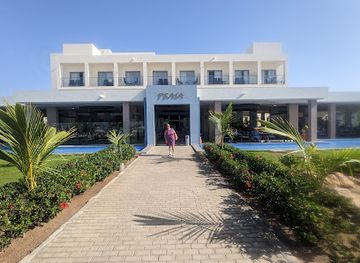 cabo-verde/santa-maria-beach/restaurant/praia