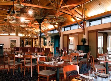 new-zealand/rotorua/restaurant/restaurant-nikau