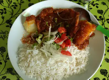 Almuerzo Muy Exquisito