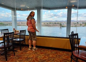 nevada/laughlin/restaurant/riverview-restaurant