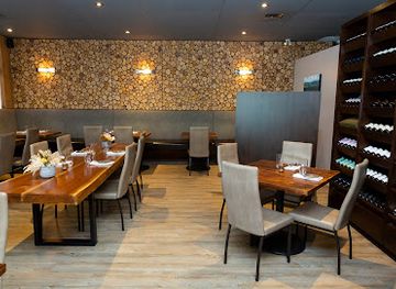 canada/kingston-and-the-islands/restaurant/days-on-front