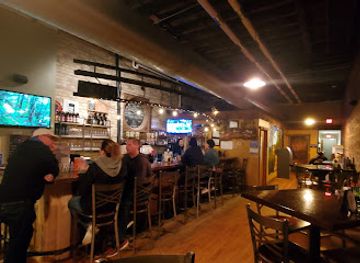 wisconsin/kenosha/restaurant/rustic-road-brewing-company