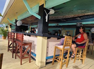 honduras/pico-bonito-national-park/restaurant/ipanema-beach-bar-and-grill