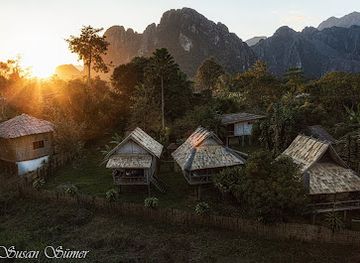 laos/vang-vieng-karst-landscape/restaurant/lao-valhalla-bungalows-restaurant