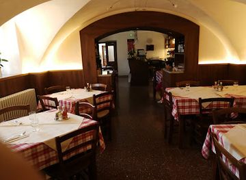 slovenia/sezana/restaurant/gostilna-muha-andrej-muha-s-p