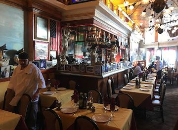 california/san-francisco/north-beach/restaurant/mona-lisa-restaurant