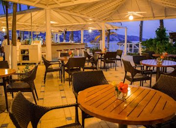 mexico/acapulco/restaurant/restaurante-bambuco