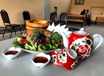 tajikistan/istaravshan/restaurant/national-food-sambusa-guli-surkh-1