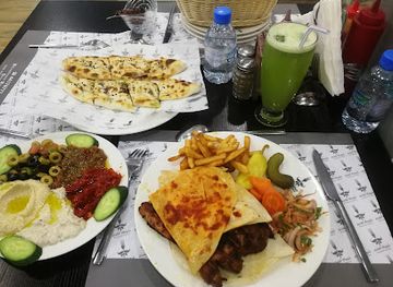 qatar/al-thakira-mangroves/restaurant/shawkah-afandi