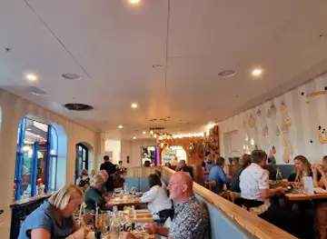 Aqua Restaurant and Bar (In the Hundertwasser Art Centre)