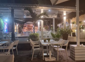 angola/luanda/restaurant/miami-beach