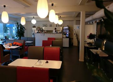 finland/espoo/tapiola/restaurant/restaurant-ln-sushi-art-mantyviita-6