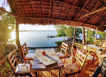 kenya/watamu/restaurant/crab-shack-dabaso-mida-creek