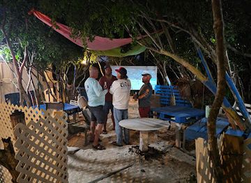 the-bahamas/exuma/restaurant/sisal-patch-bar-grill