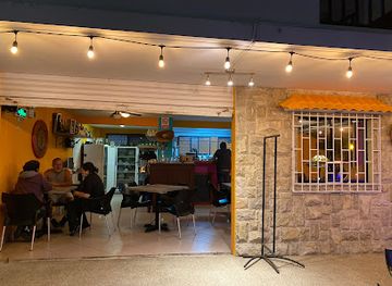 ecuador/salinas/restaurant/chili-peppers