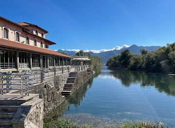 montenegro/lakes-of-plav/restaurant/plavnica-eco-resort