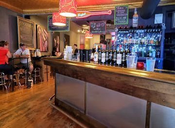 illinois/galena-territory/restaurant/embe-eatery-and-lounge