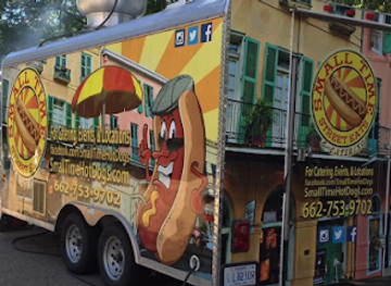 mississippi/the-delta/restaurant/small-time-hot-dogs