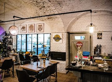 romania/arad/restaurant/marin-friends