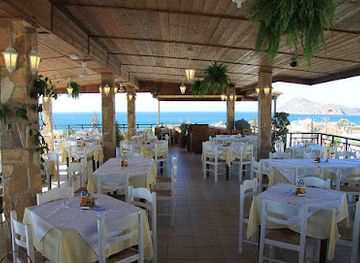 greece/chania/platanias/restaurant/almiras-restaurant