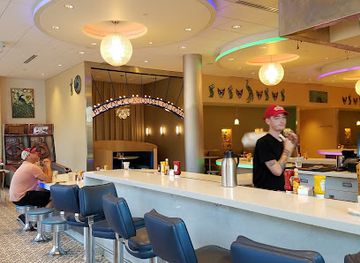 missouri/st-louis/the-loop/restaurant/peacock-diner