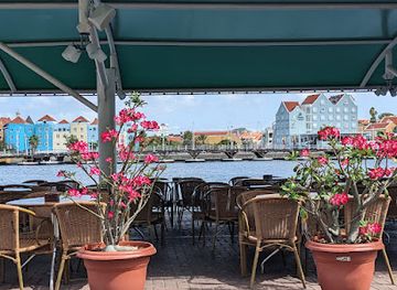 curacao/barber/restaurant/iguana-cafe