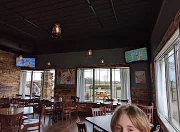 minnesota/big-woods/restaurant/the-hen-the-hog