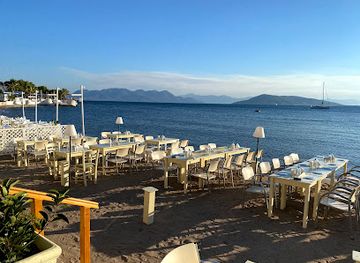 greece/saronic-gulf-islands/restaurant/dromaki