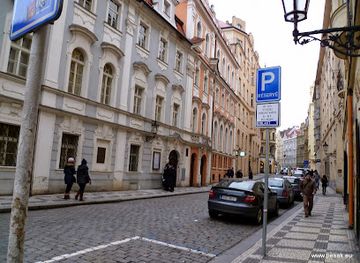 czechia/prague/josefov/restaurant/kosher-restaurant-shalom