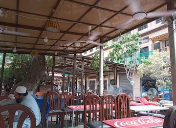 pakistan/peshawar/restaurant/nisar-charsi-tikka